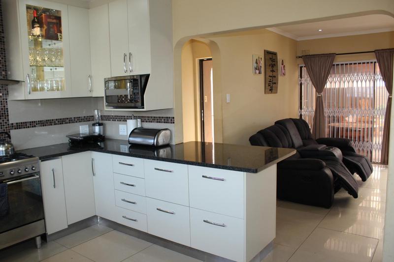 3 Bedroom Property for Sale in Glen Lilly Western Cape